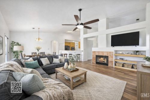 9801 Marby Grange Way, Bakersfield, CA, 93312 | Card Image