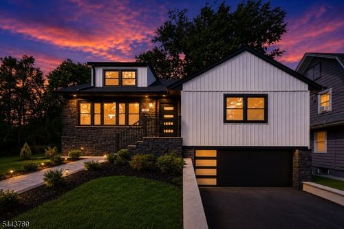 15 Elberta Rd, Maplewood, NJ, 07040-1805 | Card Image