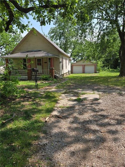 117 Pacific Avenue, Osawatomie, KS, 66064 | Card Image