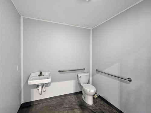 8-606 Stagecoach, Grinnell, IA, 50112 | Card Image