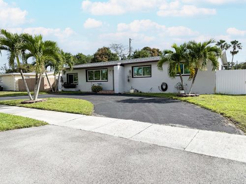 19731 Nw 4th Avenue, Miami Gardens, FL, 33169 | Card Image