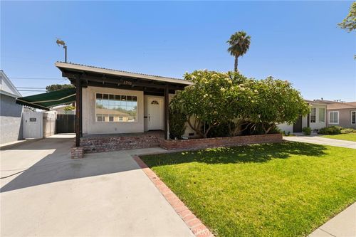 3940 Lees Ave, Long Beach, CA, 90808-2336 | Card Image