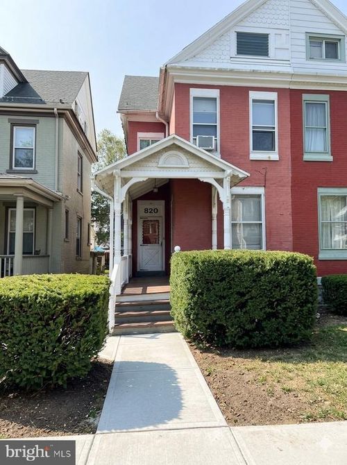820 N 4th St, Reading, PA, 19601-2521 | Card Image