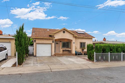 16960 Westerman Ct, Ashland, CA, 94541-1124 | Card Image