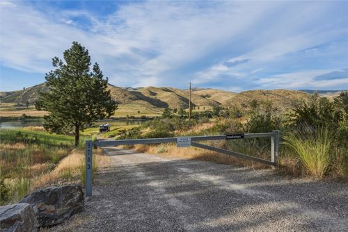 9703 Mt Highway 200, Dixon, MT, 59831-9557 | Card Image