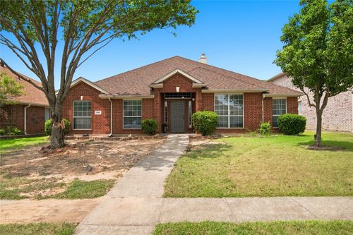 1033 Suffolk Ln, Cedar Hill, TX, 75104-4113 | Card Image