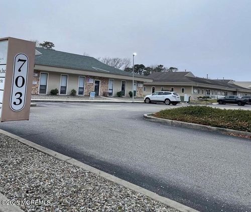 g-3-703 Mill Creek Rd, MANAHAWKIN, NJ, 08050-3828 | Card Image