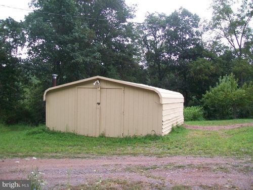 1442 Feller Dr, Levels, WV, 25431-3840 | Card Image