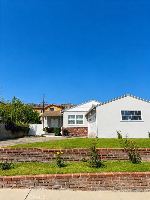 2618 N 6th St, Burbank, CA, 91504-2322 | Card Image
