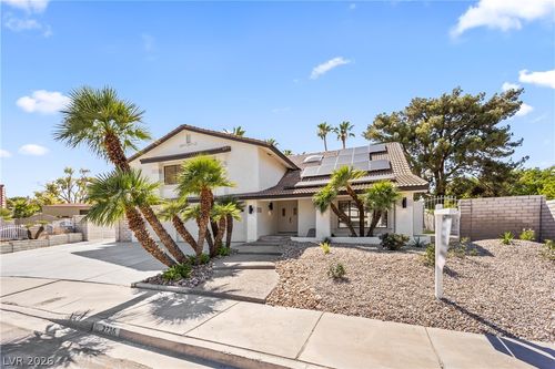 2736 Bayo Ct, Las Vegas, NV, 89102-2018 | Card Image
