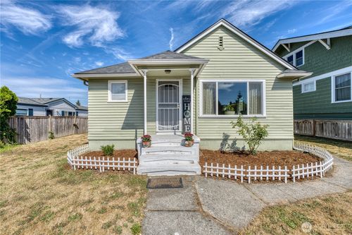 1908 Burwell St, Bremerton, WA, 98337 | Card Image