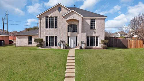 745 Woodridge Dr, DeSoto, TX, 75115-7517 | Card Image