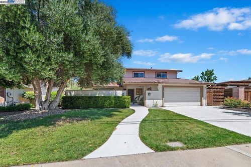3428 Sugarberry Ln, Walnut Creek, CA, 94598-1745 | Card Image