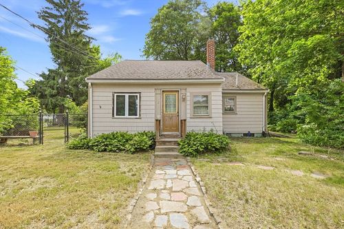 2 Hillwood Ave, Stoughton, MA, 02072 | Card Image