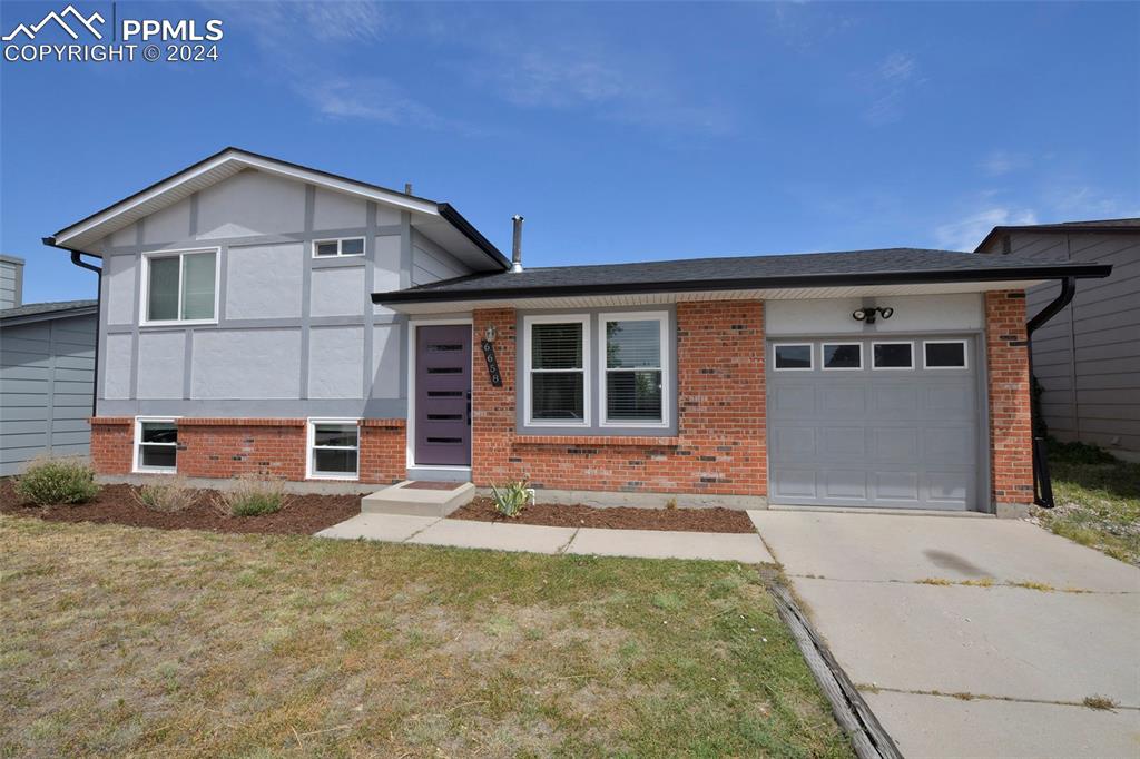 Noble St, Colorado Springs, CO 80915