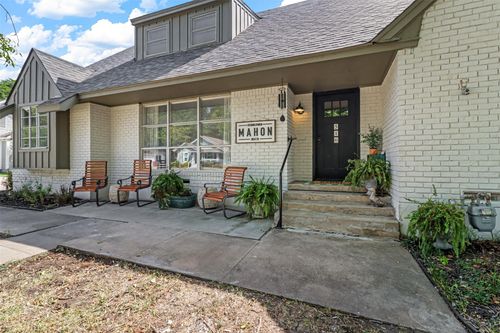 516 N Main St, Farmersville, TX, 75442-1610 | Card Image