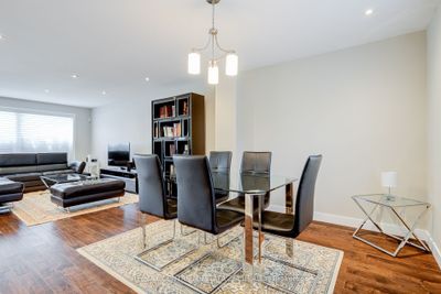 1629 Ogden Ave, House other with 4 bedrooms, 4 bathrooms and 4 parking in Mississauga ON | Image 3