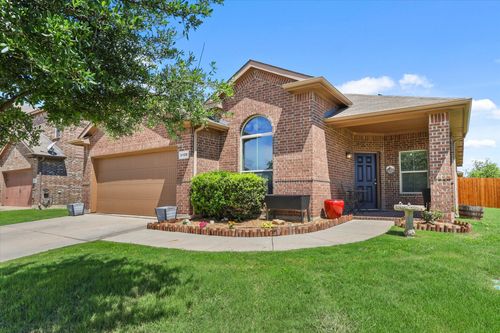 5129 Meadow Ln, Krum, TX, 76249-6033 | Card Image