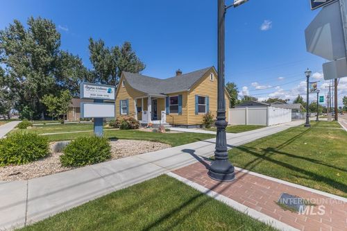 1123 Blaine St, Caldwell, ID, 83605-3835 | Card Image