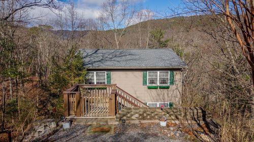 140 Laird Pl, MCGAHEYSVILLE, VA, 22840-3302 | Card Image