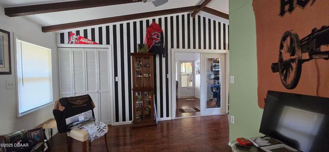 Living Room | Image 10