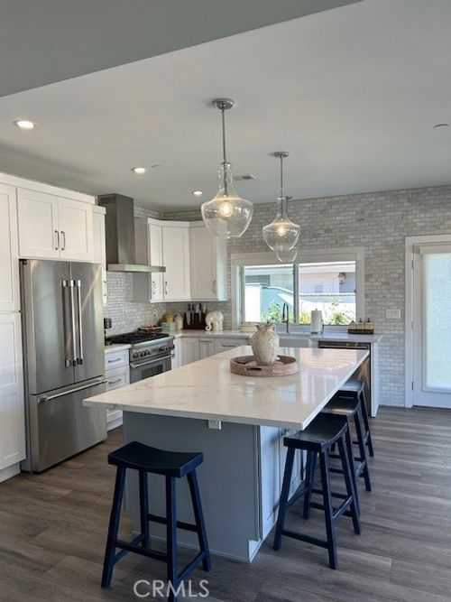 813 Calle Vallarta, San Clemente, CA, 92673-3522 | Card Image