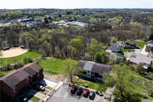 299 Holland Ct, Townhouse with 2 bedrooms, 2 bathrooms and 1 parking in Coraopolis PA | Image 29