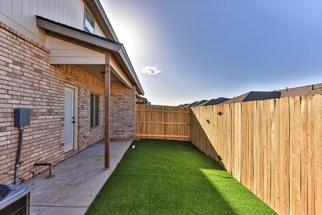 2532 138 Th St, House other with 2 bedrooms, 3 bathrooms and null parking in Lubbock TX | Image 8