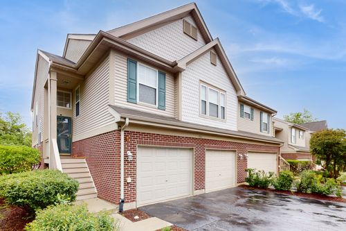 196 Tyler Ct, Lake Zurich, IL, 60047-2115 | Card Image