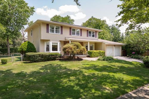 1 Hughes Pl, Dix Hills, NY, 11746-6544 | Card Image