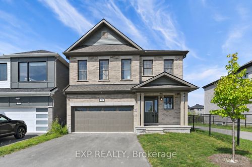 70 Green Ash Avenue, Stittsville - Munster - Richmond, ON, K0A2Z0 | Card Image