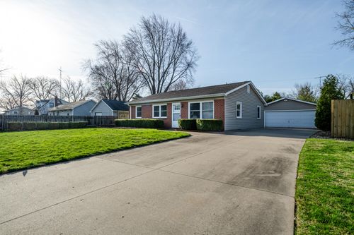 363 Riverside Dr, Watervliet, MI, 49098-8308 | Card Image