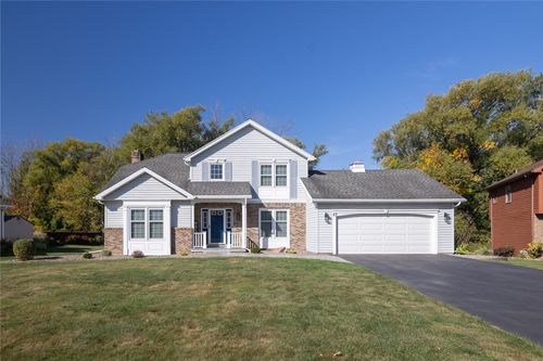 63 Brandon Cir, Greece, NY, 14612-3055 | Card Image