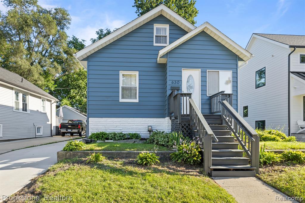 Saint Charles Ct, Royal Oak, MI 48067