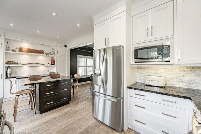 5 - 1061 N Shore Blvd E, Townhouse with 2 bedrooms, 3 bathrooms and 2 parking in Burlington ON | Image 17