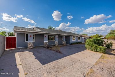 312 S Elmont Drive, House other with 5 bedrooms, 2 bathrooms and null parking in Apache Junction AZ | Image 2