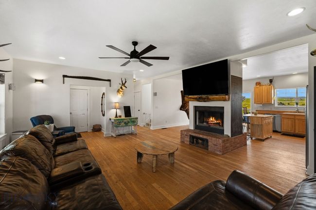 1st Floor Living Room | Image 13