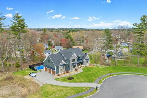 9 Shay Ln, North Reading, MA, 01864-1749 | Card Image