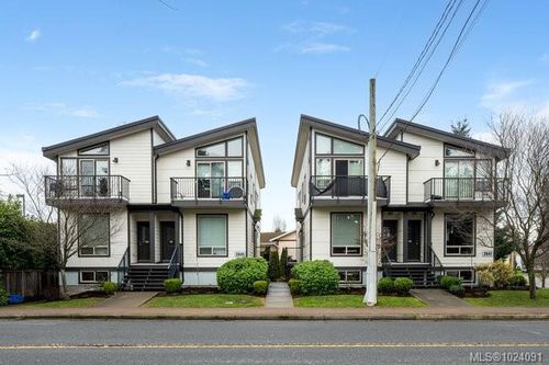 2645 / 2647 Peatt Rd, Langford, BC, V9B3T9 | Card Image
