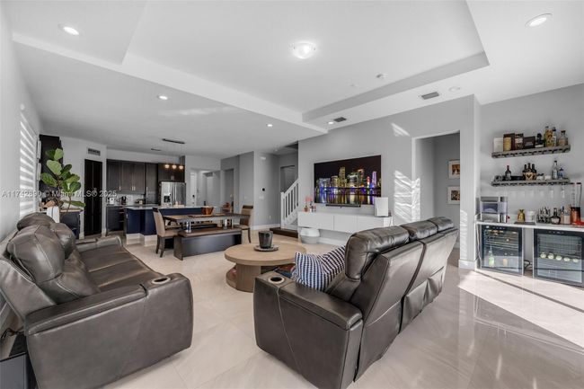 15124 Sw 176 Th Ter, House other with 4 bedrooms, 4 bathrooms and null parking in Miami FL | Image 6