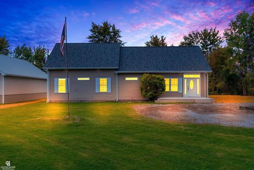 10643 Brandon Rd, Emmett, MI, 48022-4503 | Card Image