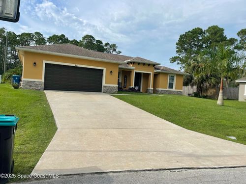 681 David Cir Sw, PALM BAY, FL, 32908-1847 | Card Image