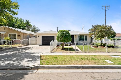 443 W Myers Ave, Fresno, CA, 93706-2930 | Card Image