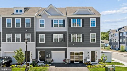 42 Forest Park Dr, WARETOWN, NJ, 08758-1202 | Card Image