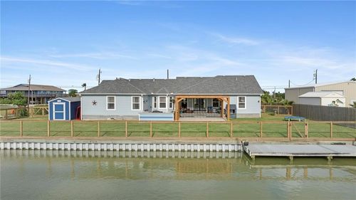 106 Dove Dr, Rockport, TX, 78382-9561 | Card Image