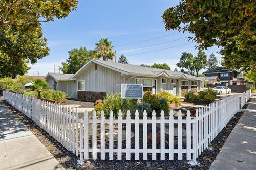 1061 Alma St, Palo Alto, CA, 94301-1014 | Card Image