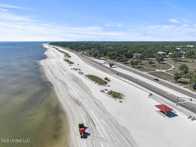 White Sandy Beach | Image 13
