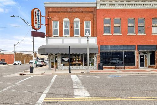 115 E Russell Street, El Reno, OK, 73036 | Card Image