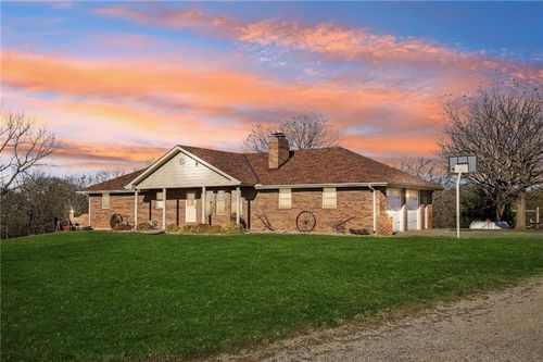 23276 Evans Road, Tonganoxie, KS, 66086 | Card Image