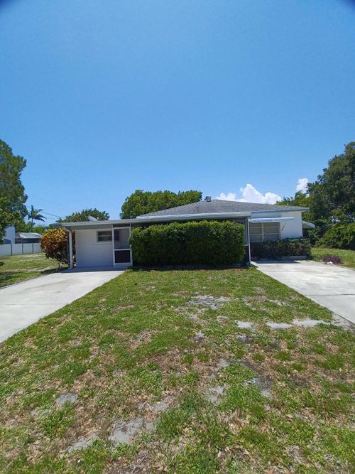 520 W Branch St, Lantana, FL, 33462-4521 | Card Image